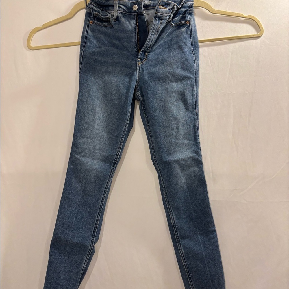 Old Navy rockstar skinny Women's Jeans